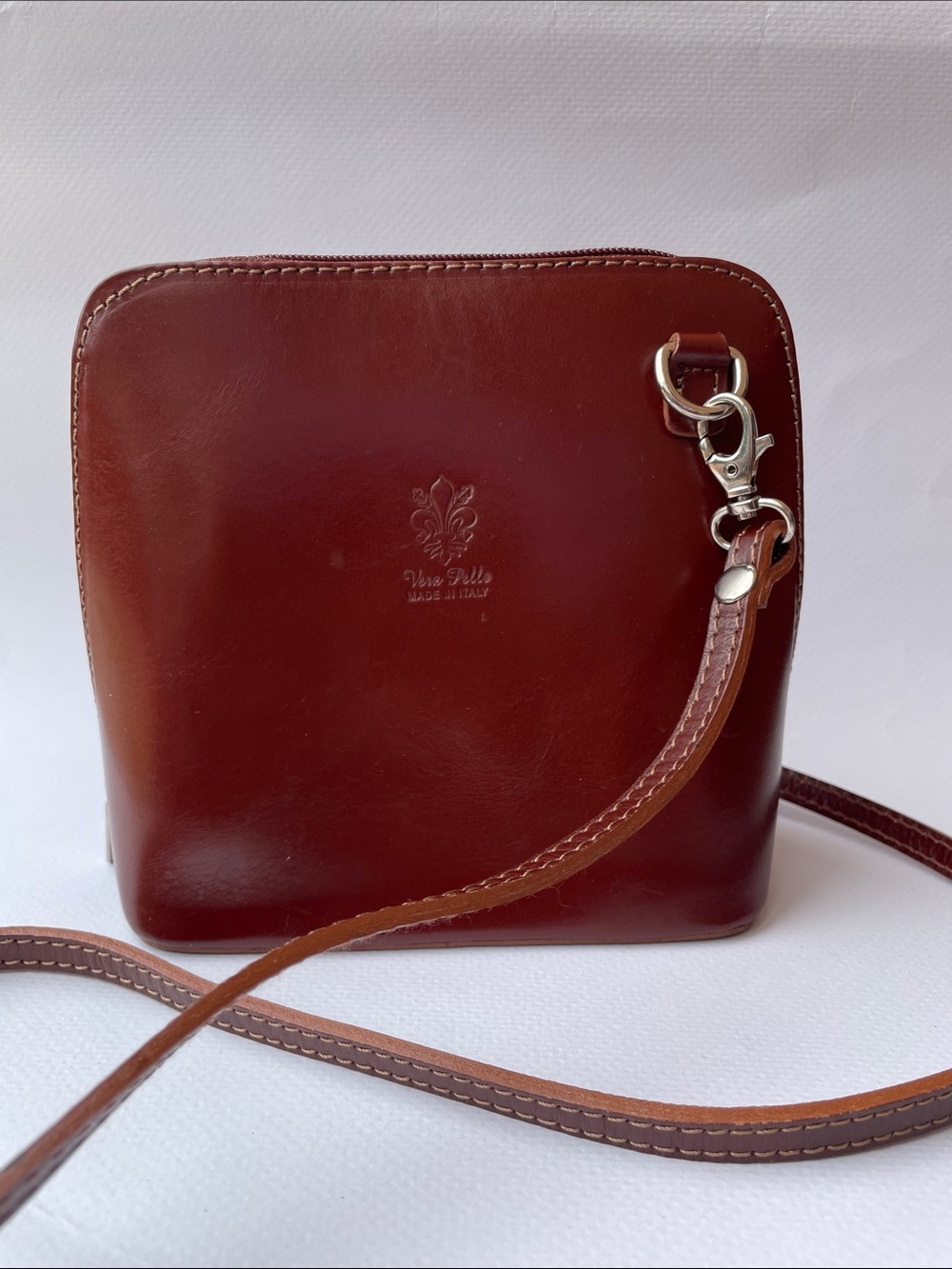 Vera Pelle Chestnut Brown Leather Messenger Crossbody